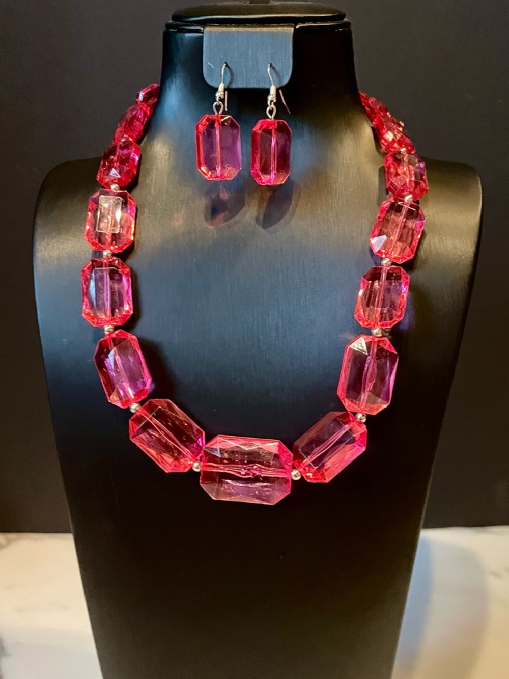 Pink Faceted Acrylic Necklace and Earring Set - Feminine Statement Jewelry - Picture 3 of 4